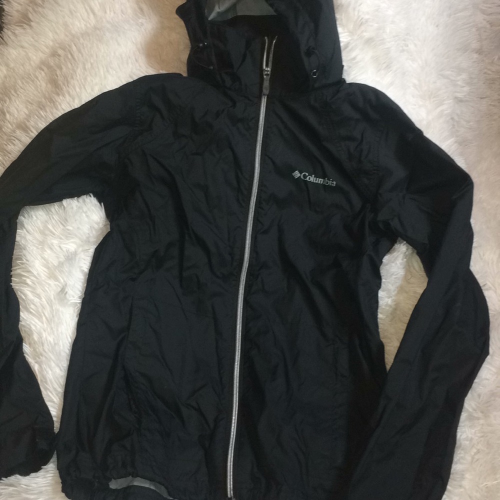 Columbia windbreaker. Size small